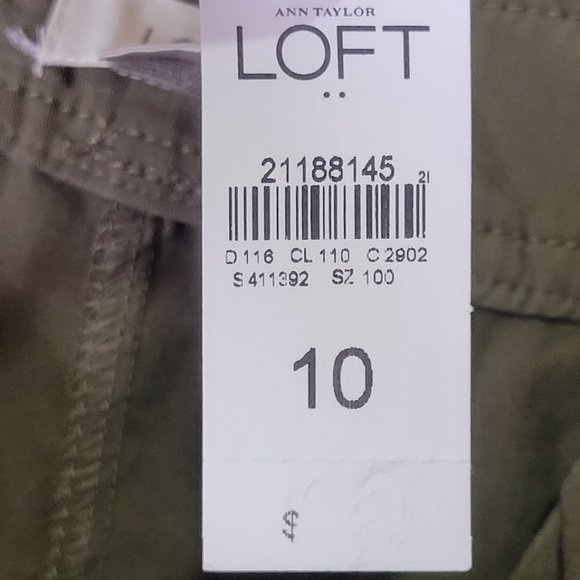 NWT Loft Belted Green Shorts, Size 10 - Picture 4 of 5